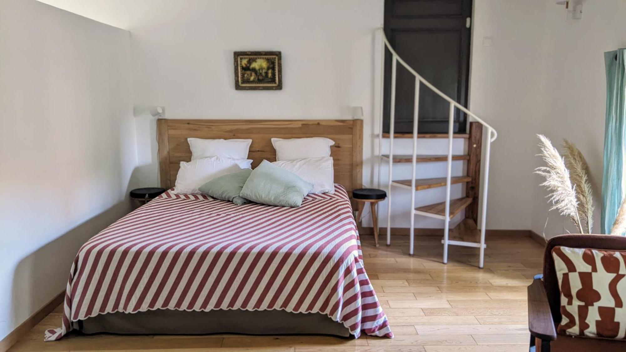 Le Clos Du Perret Chaussan Екстериор снимка