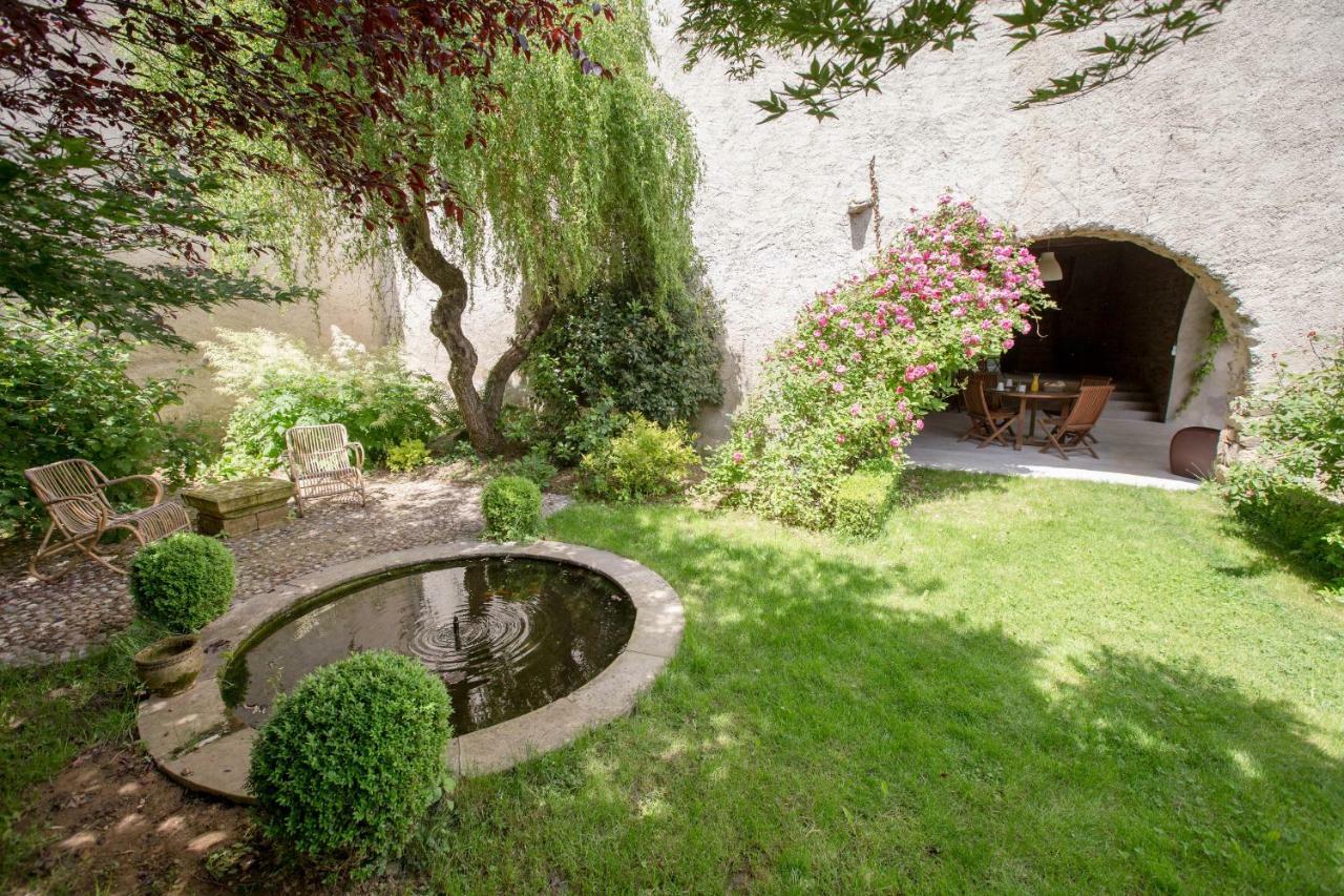 Le Clos Du Perret Chaussan Екстериор снимка