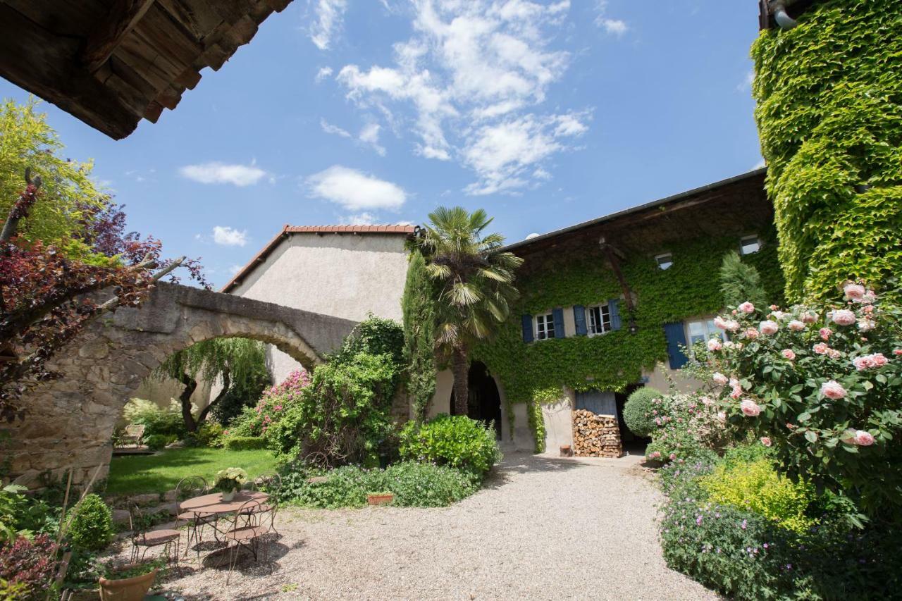 Le Clos Du Perret Chaussan Екстериор снимка