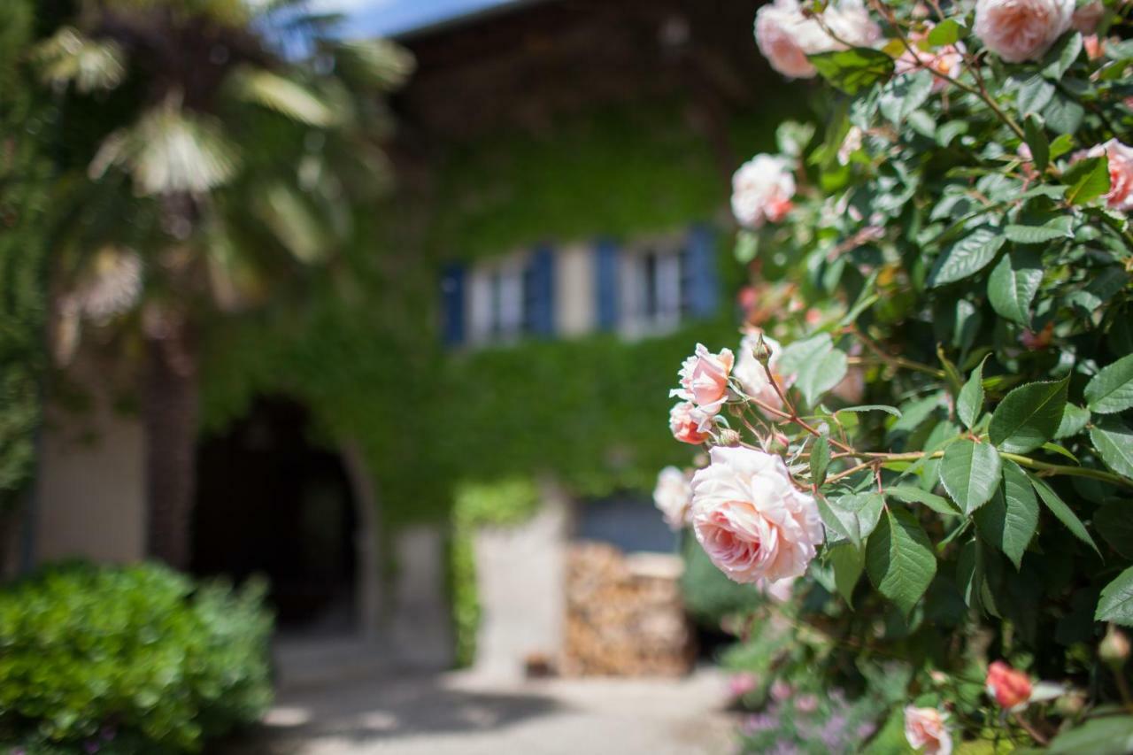 Le Clos Du Perret Chaussan Екстериор снимка
